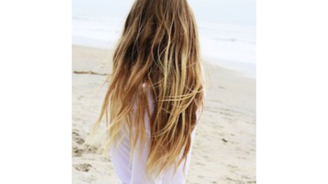 Illustratie voor: 10x beach kapsels