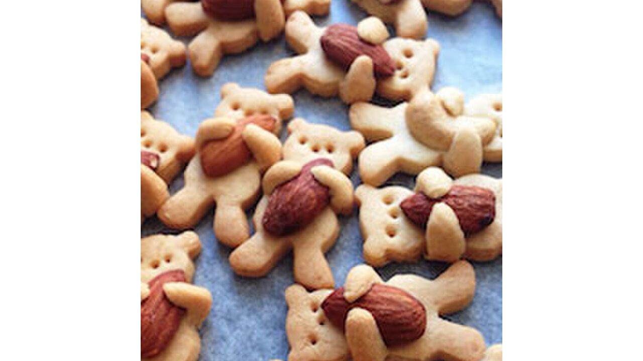 Illustratie voor: Cute! Koekjesrecept voor beertjes met een nootje