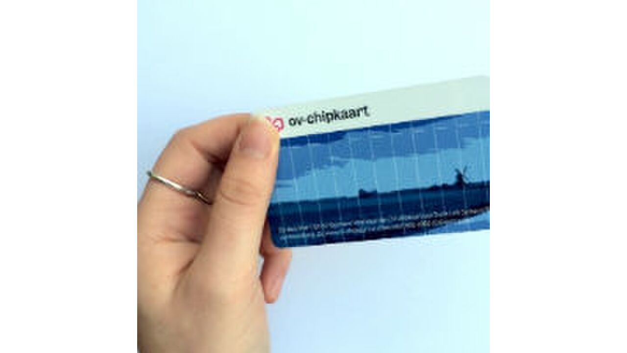 Illustratie voor: Binnenkort het einde van de OV-chipkaart?