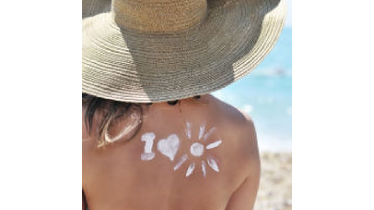 Illustratie voor: 8 slechte beauty gewoontes