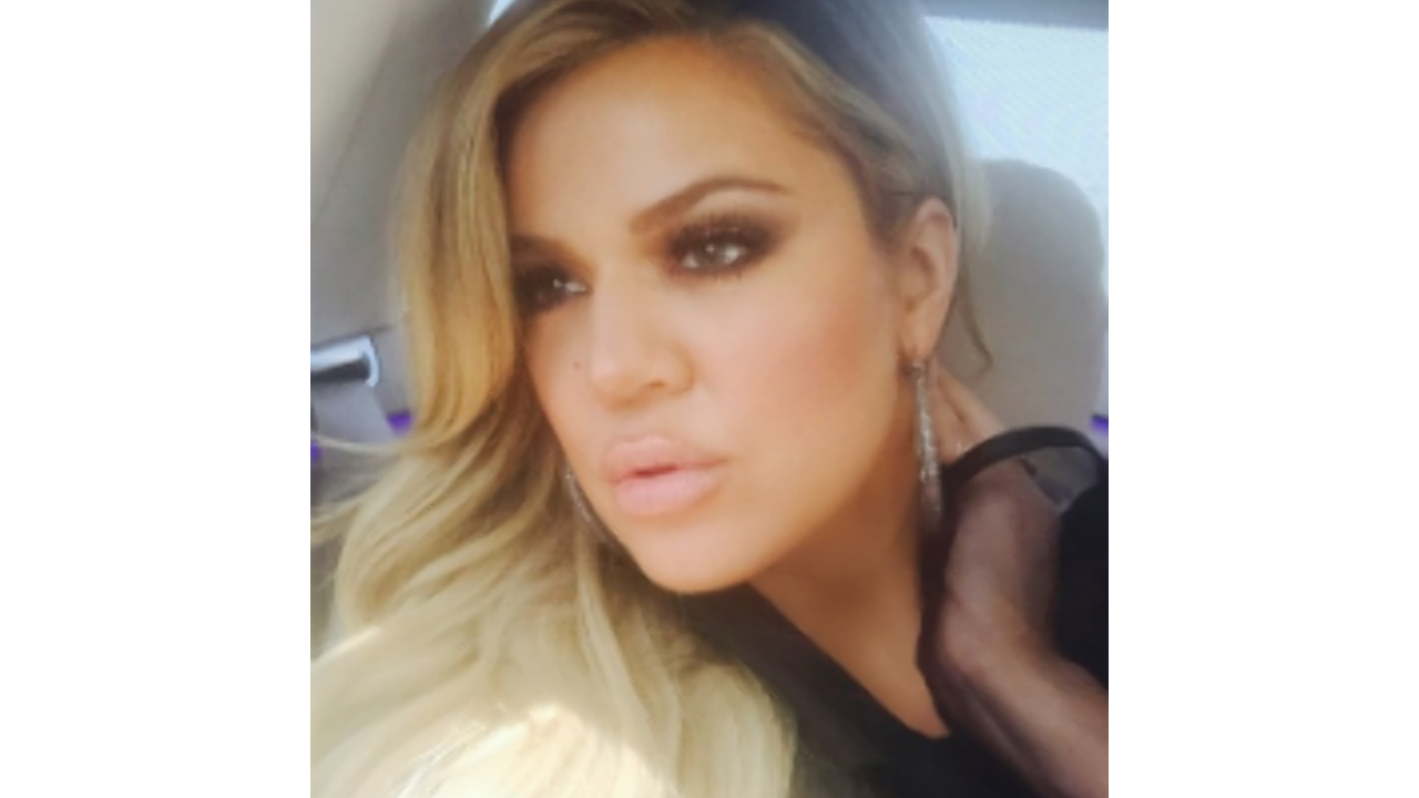 Illustratie voor: Khloé Kardashian rekent af met haters met onbewerkte sexy foto