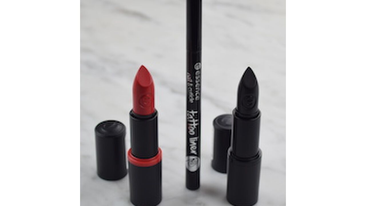 Illustratie voor: Hot or not: zwarte lipstick
