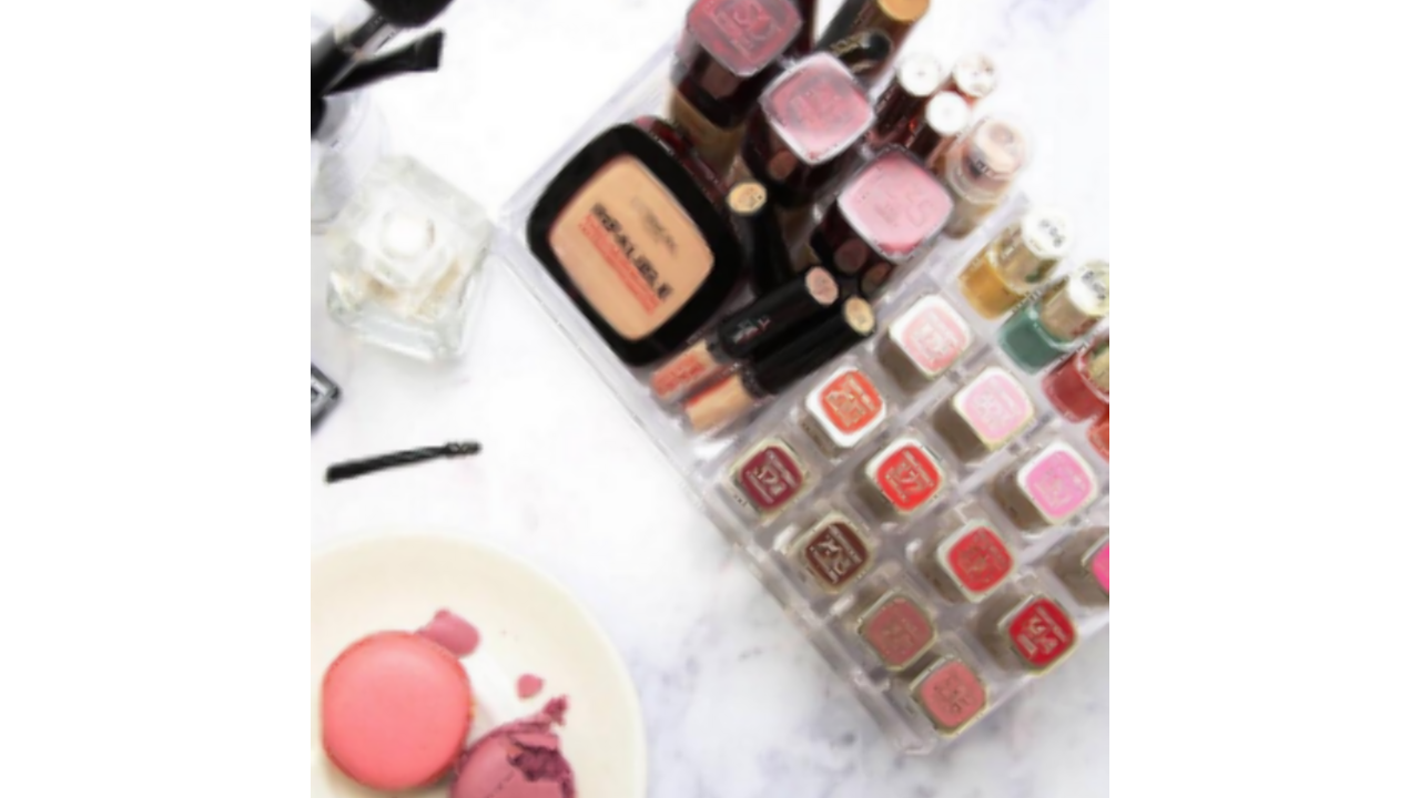 Illustratie voor: Tijdbesparende beautytips die ieder meisje moet kennen