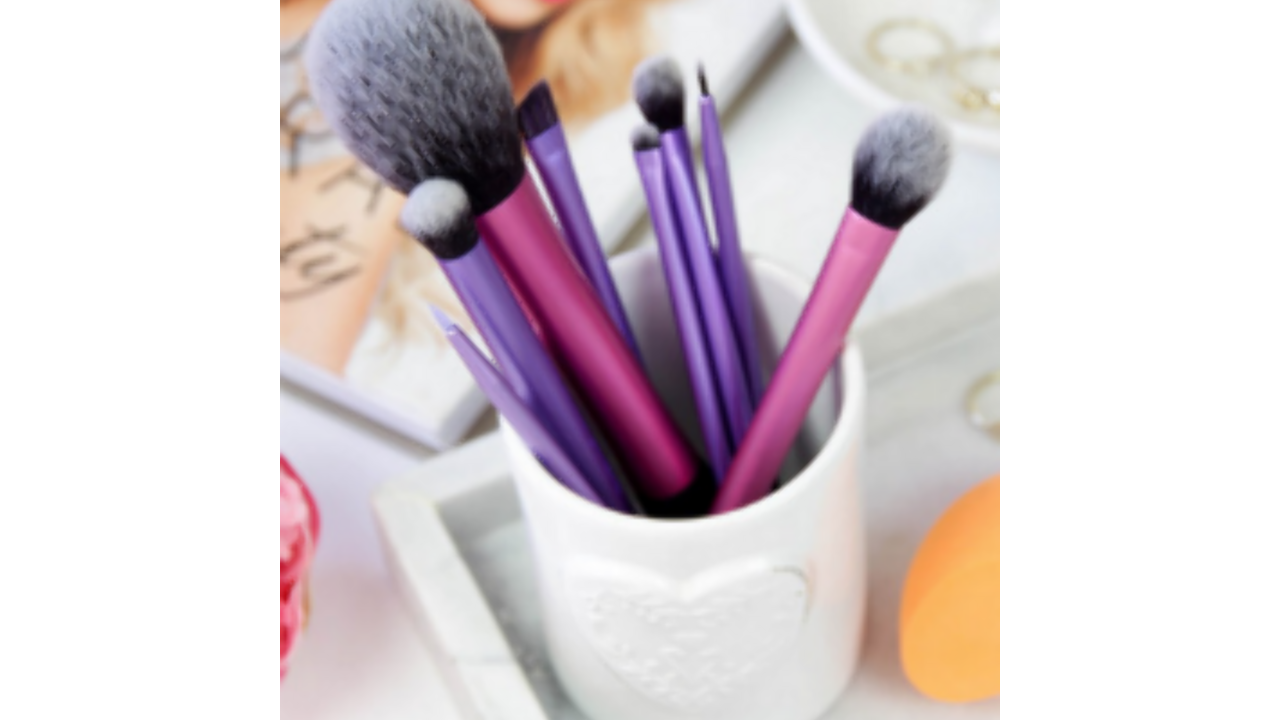 Illustratie voor: Win: de complete Real Techniques Original Collection (OMG!)