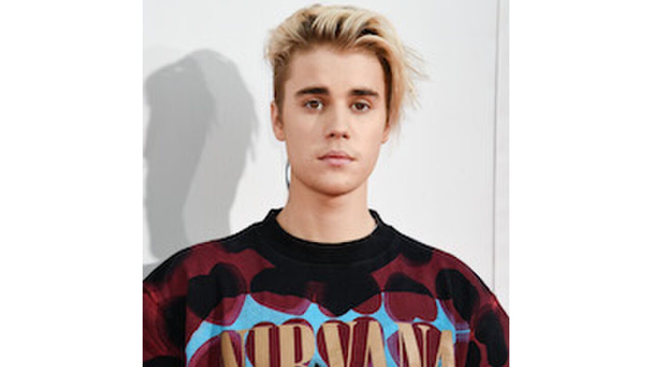 Illustratie voor: Justin Bieber is weer vrijgezel door… Selena?!