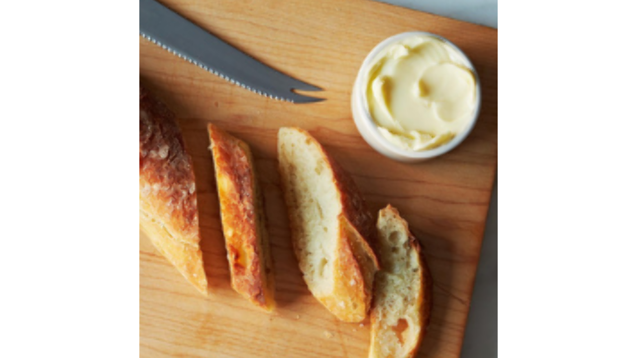 Illustratie voor: Dit is de truc om nooit meer hard stokbrood te eten