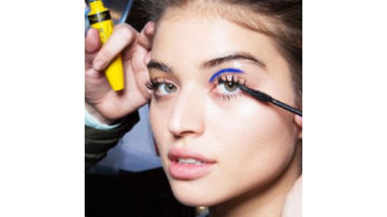 Illustratie voor: Nieuwe beautytrend: spinnenpoten zijn nu een ding