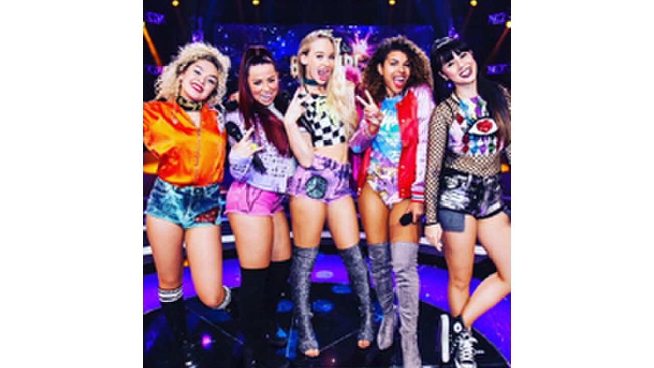Illustratie voor: The Next Boy Girl/Band: get the make-up IT-looks