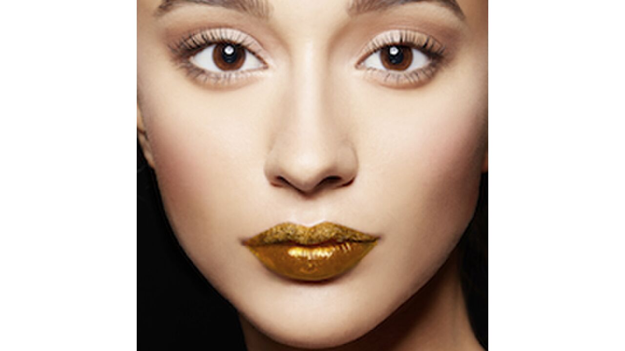 Illustratie voor: Zou jij deze gouden lipstick durven dragen?