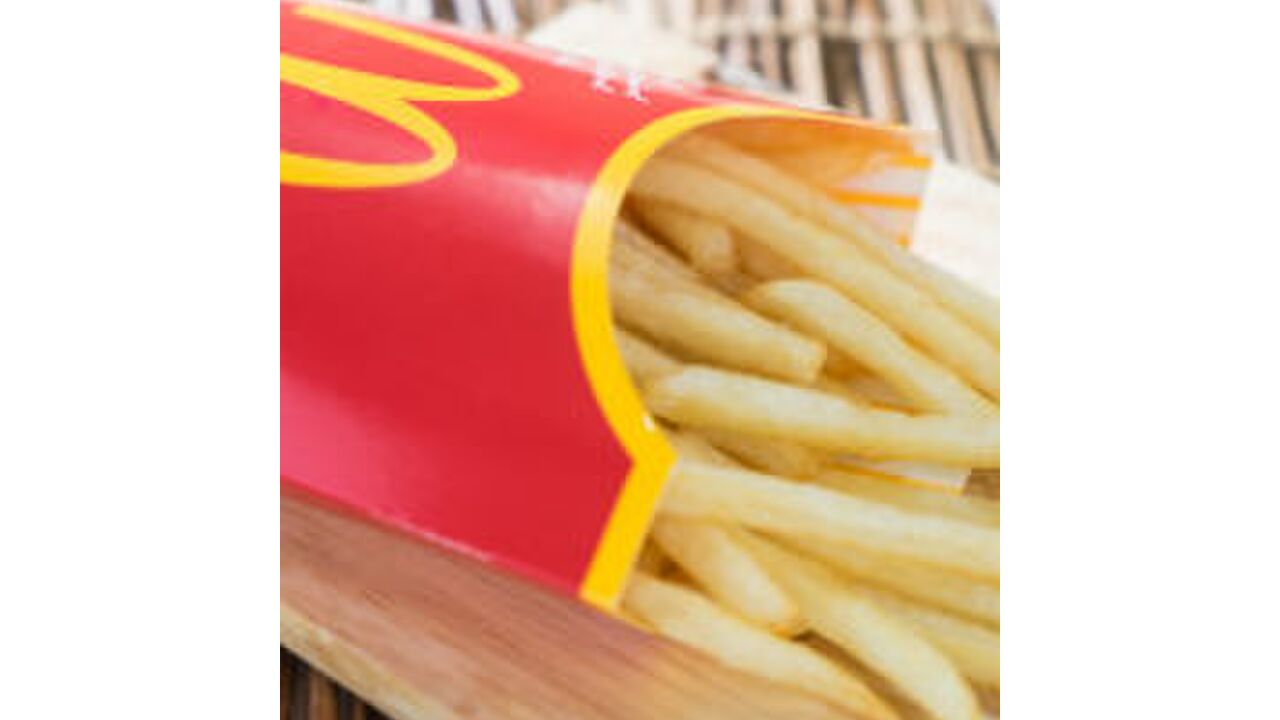 Illustratie voor: McDonald’s gaat thuisbezorgen in januari – maar er is een catch