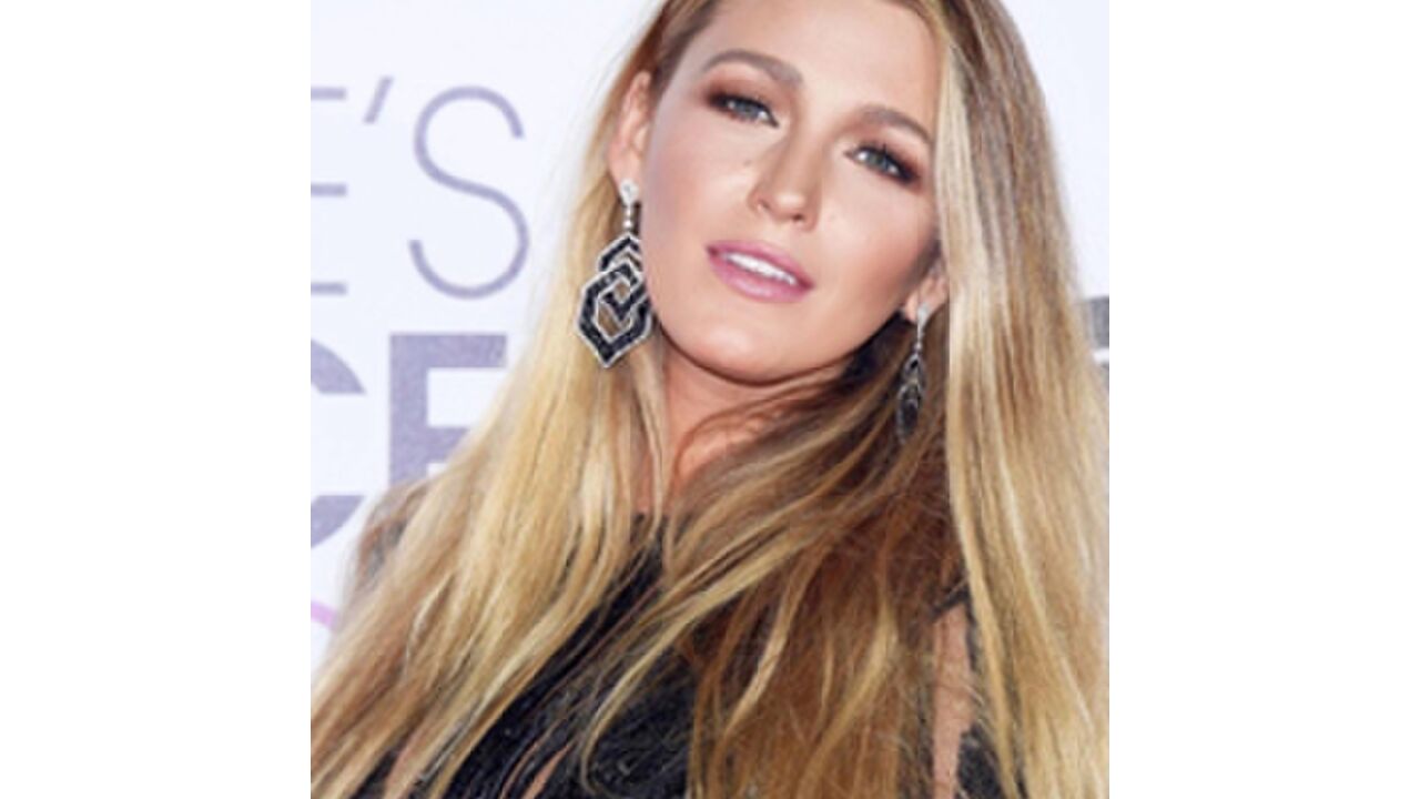 Illustratie voor: Look like Blake Lively met deze make-up producten