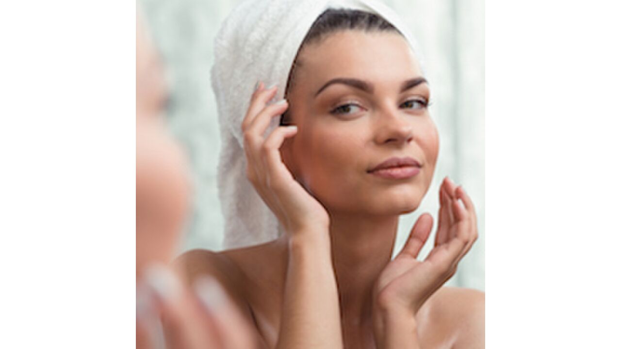 Illustratie voor: 8x beautybehandelingen die jij jezelf cadeau wilt doen