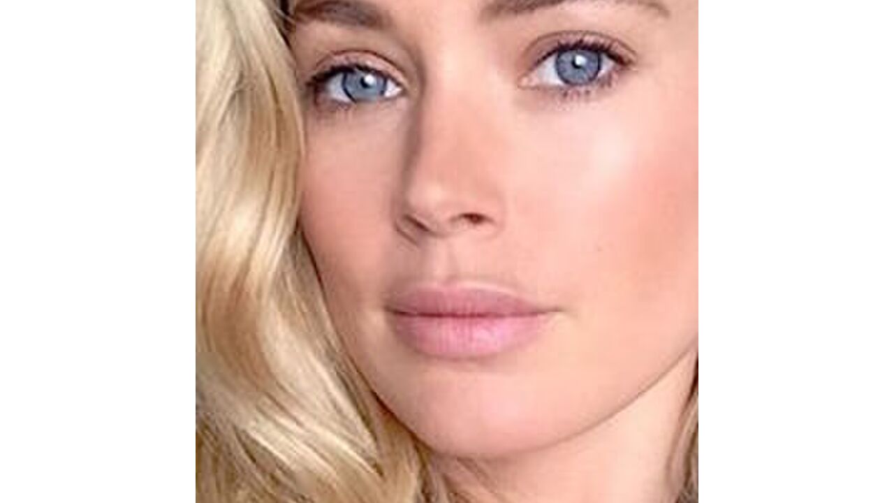 Illustratie voor: 10 struggles die alleen blondines herkennen