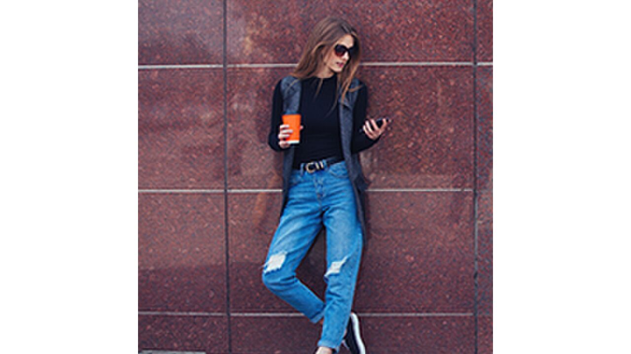Illustratie voor: How to wear: drie verschillende looks met één item