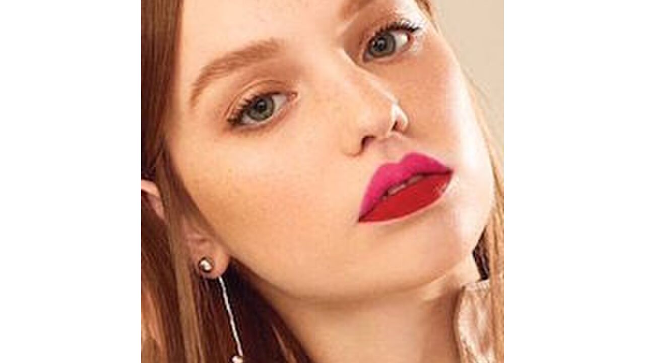 Illustratie voor: 3 x de tofste lipstick trends voor deze zomer