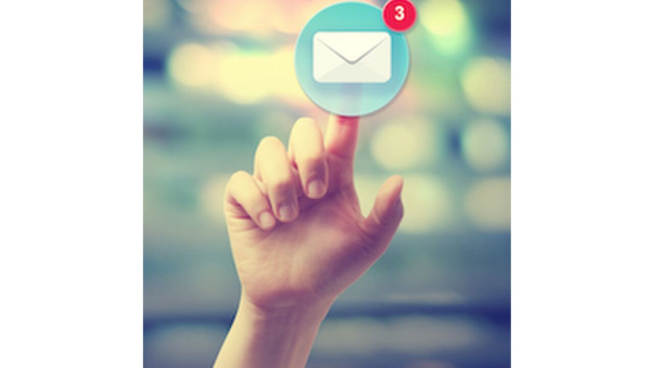 Illustratie voor: 15 email struggles die iedereen herkent