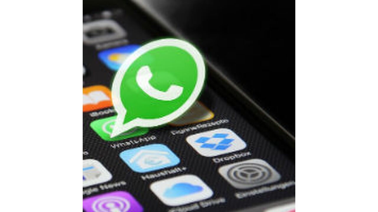 Illustratie voor: Oei: De webversie van Whatsapp is niet zo privé als je denkt