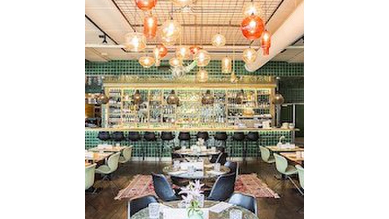 Illustratie voor: Ben je in Rotterdam? Vergeet dan niet om op deze Instagram-waardige plek te eten
