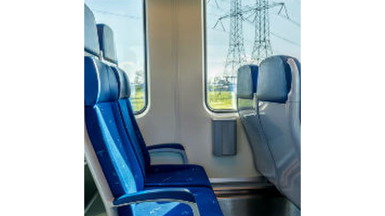 Illustratie voor: Je gebeden zijn verhoord! NS toont straks lege zitplaatsen in de trein