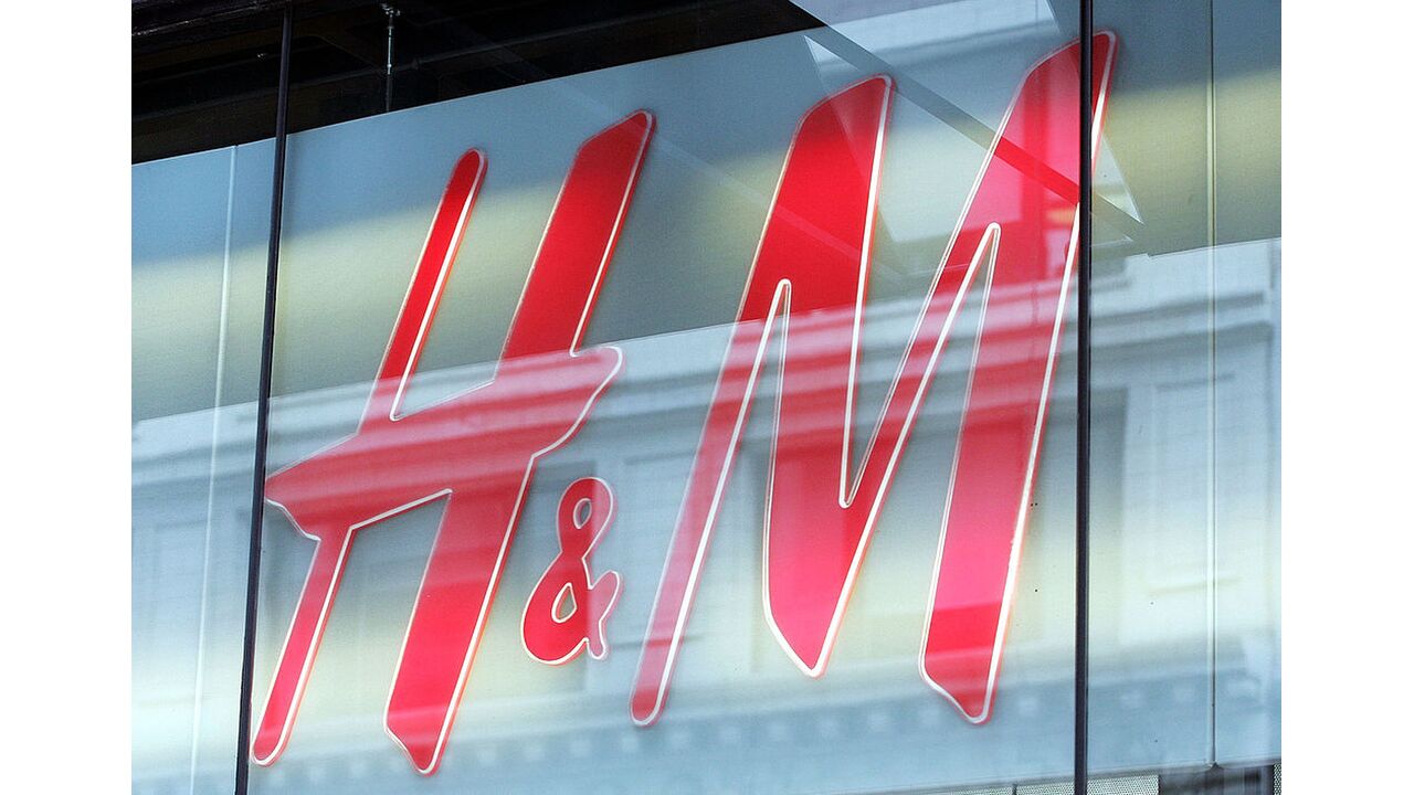 Illustratie voor: H&M ligt zwaar onder vuur na belachelijke ontdekking van een klant