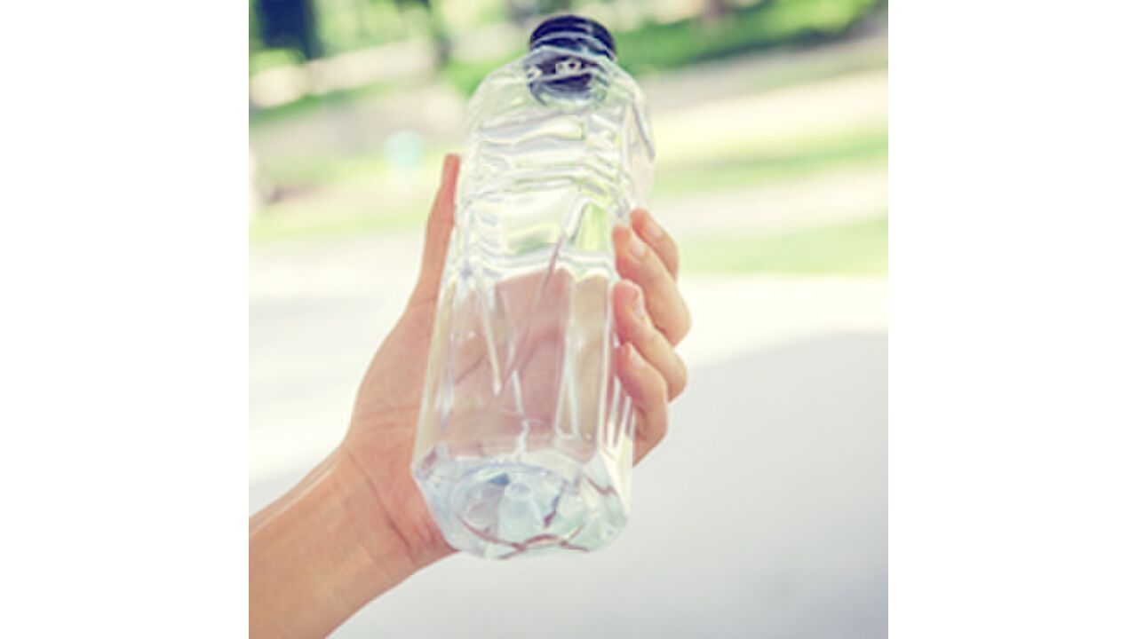 Illustratie voor: Wat is gezonder: kraanwater of bronwater?