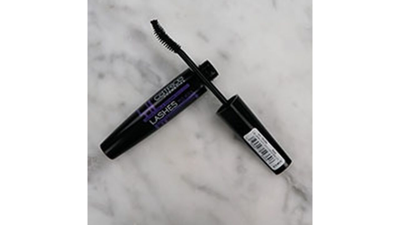 Illustratie voor: Getest: Is dit de ultieme budget mascara?