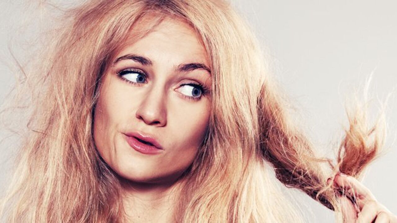 Illustratie voor: Zo ga je om met beschadigd en geverfd haar