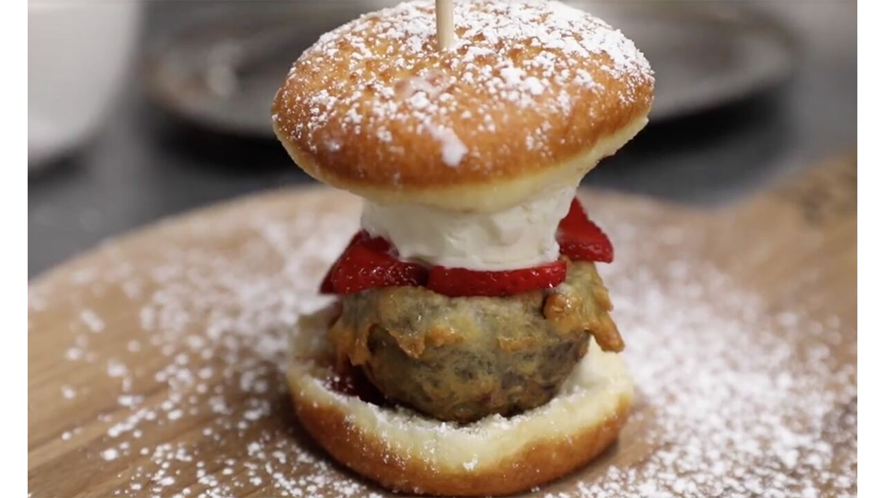 Illustratie voor: Hier moet je zijn als je een gefrituurde Nutellaburger wil proeven