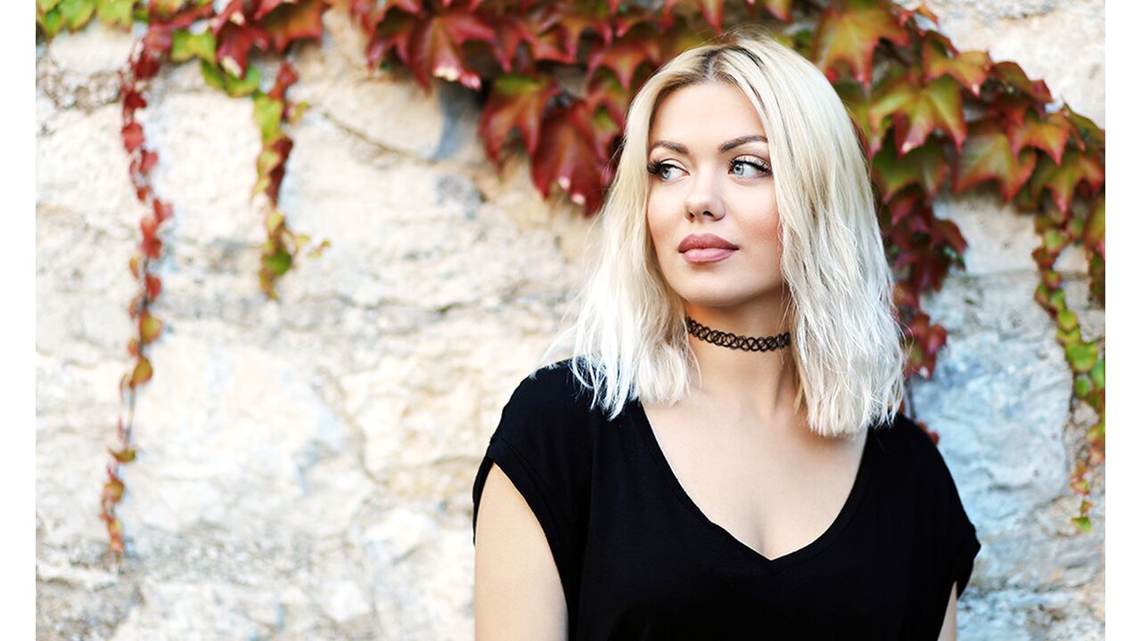 Illustratie voor: Asos slaat de plank volledig mis met deze bizarre choker