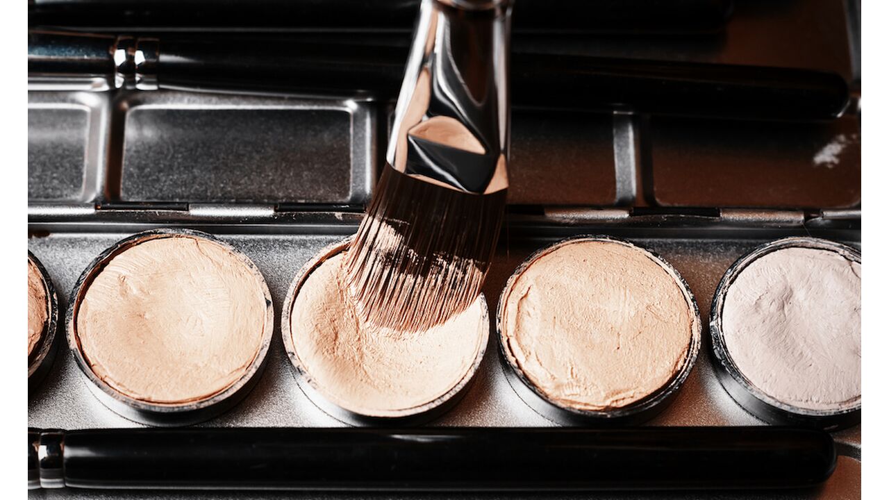 Illustratie voor: Zo voorkom je dat je concealer uitdroogt