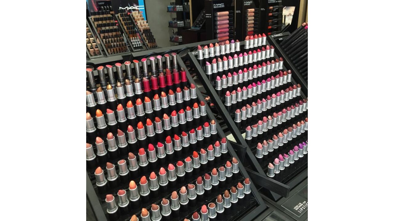 Illustratie voor: MAC lanceert nieuwe lipsticks en deze wil je hebben