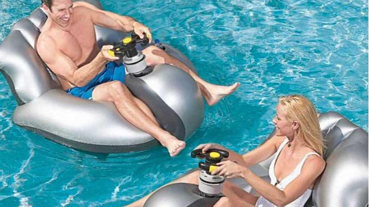 Illustratie voor: Vergeet de unicorn floatie, deze opblaasbare botsauto wil je