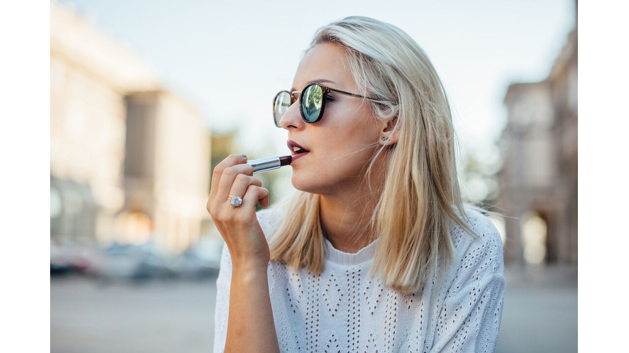 Illustratie voor: Dit zijn de lipstick trends van de zomer 2018