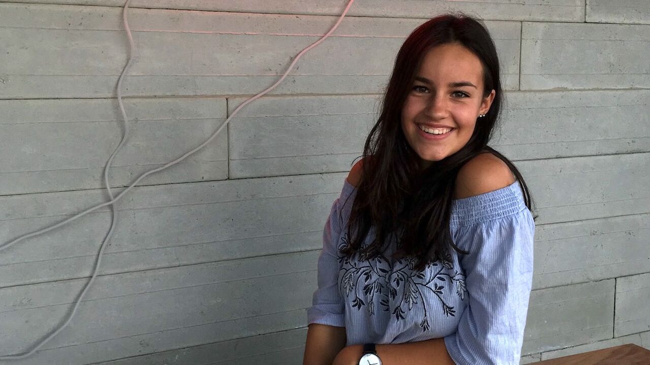 Illustratie voor: Bye Girlscene! Stagiaire Eva neemt afscheid