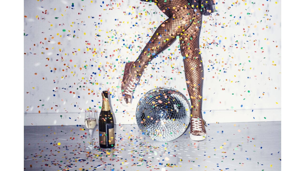 Illustratie voor: Onze eerste schooldisco: deze 10 momenten maakte iedereen mee