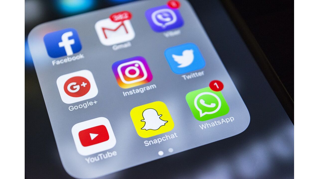Illustratie voor: Eindelijk: Vanavond krijgen we er héél veel emoji’s bij