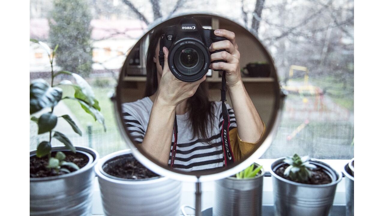 Illustratie voor: Narcisme en social media, dit is er aan de hand