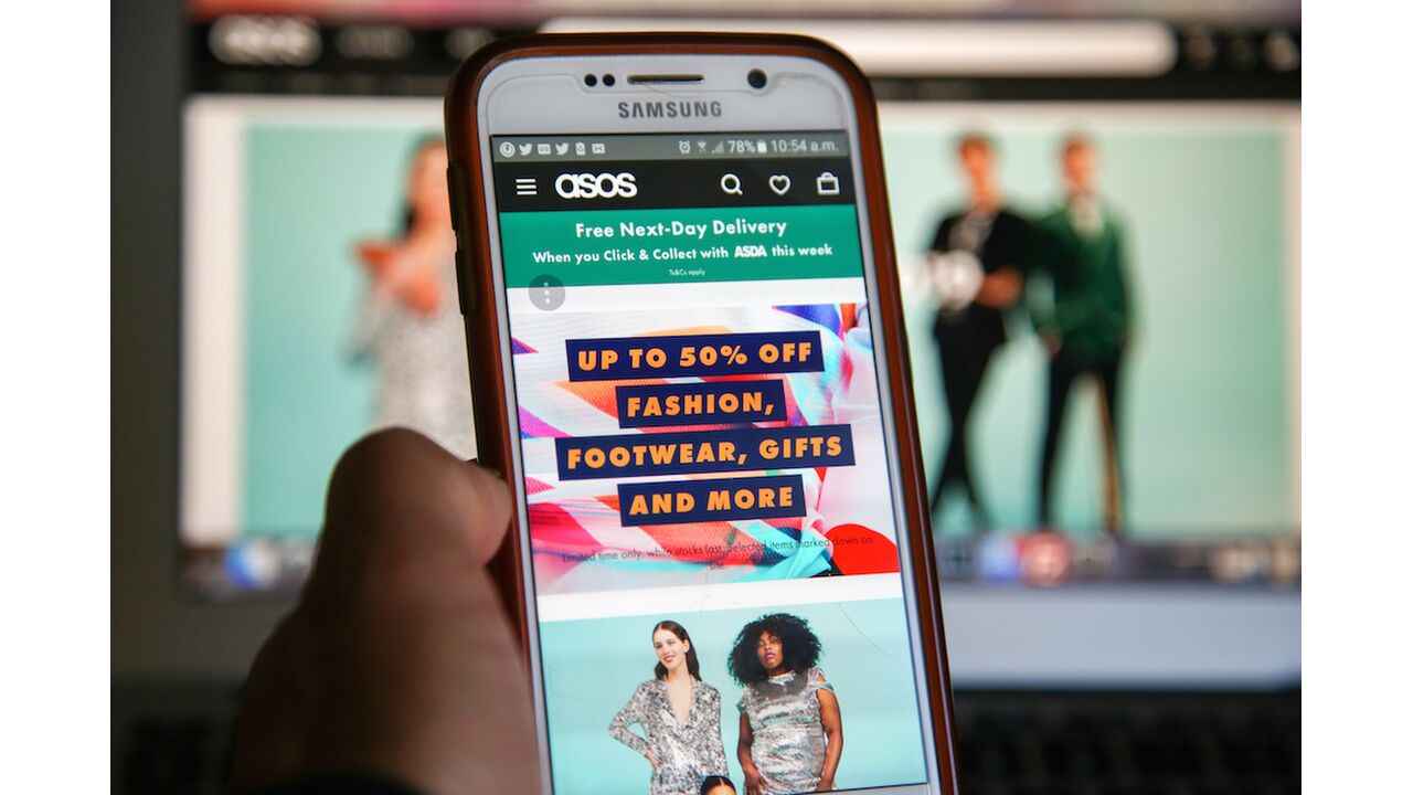 Illustratie voor: ASOS gaat retourneren waarschijnlijk binnenkort moeilijker maken en dit is de reden