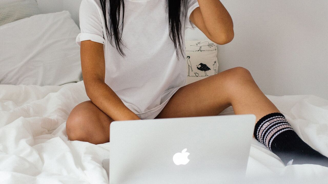 Illustratie voor: 7 dingen die je herkent als je gaat online daten