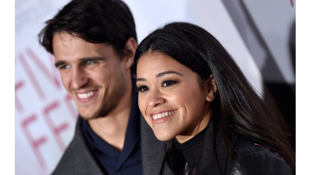 Illustratie voor: Jane The Virgin’ Gina Rodriguez is getrouwd!