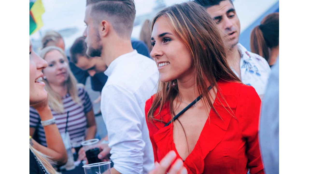 Illustratie voor: Adieu Girlscene! Stagiaire Laura neemt afscheid