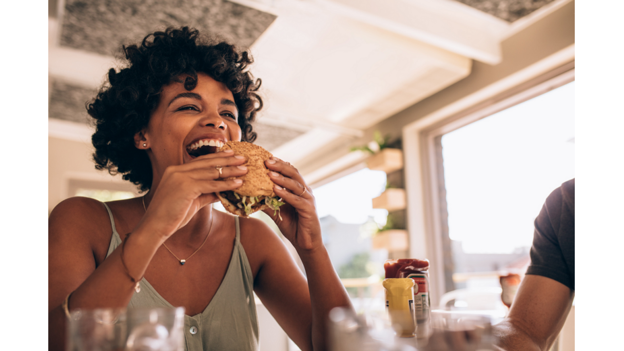Illustratie voor: Vet of koolhydraten? Dit kun je als vrouw het beste eten
