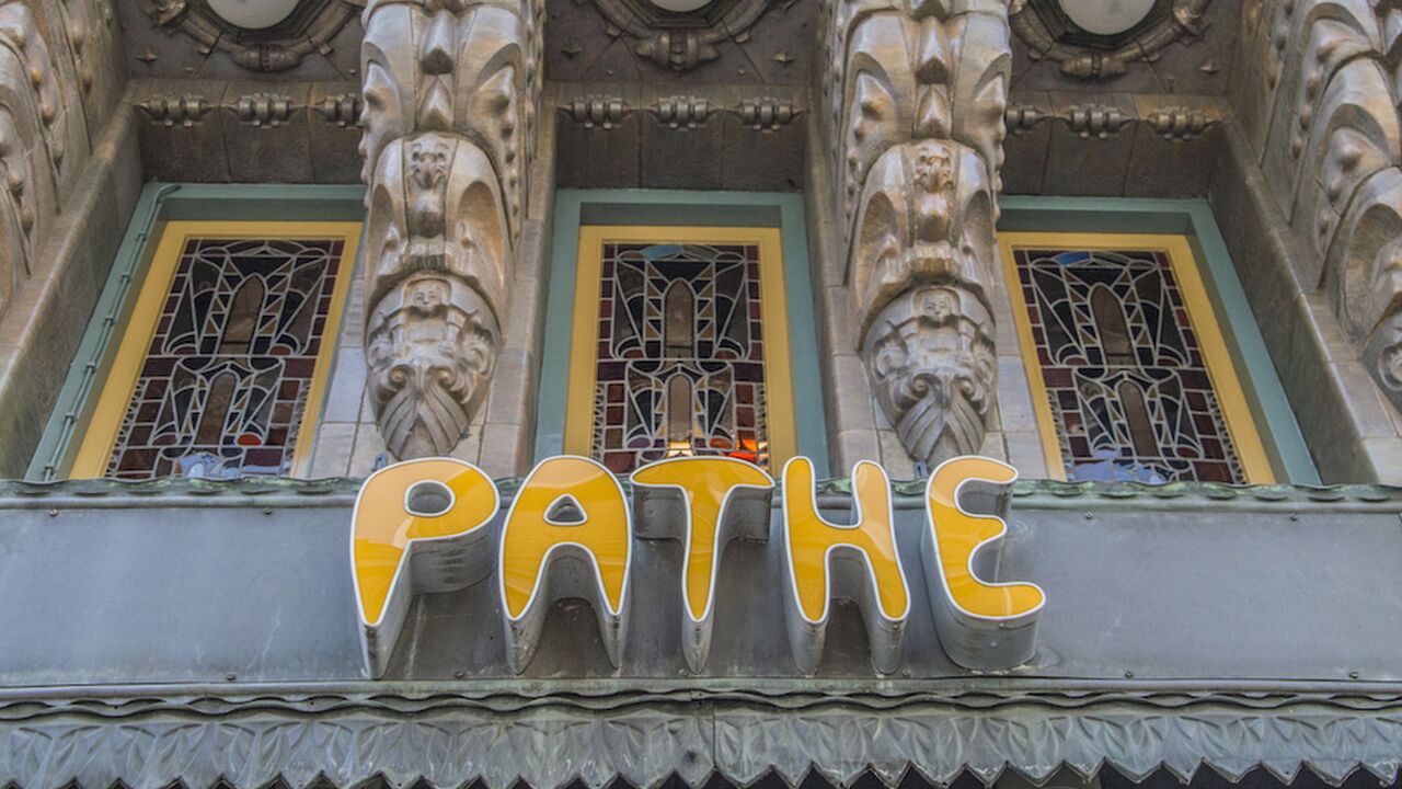 Illustratie voor: Pathé opent nieuwe bioscoopzalen met extra schermen aan de zijkant