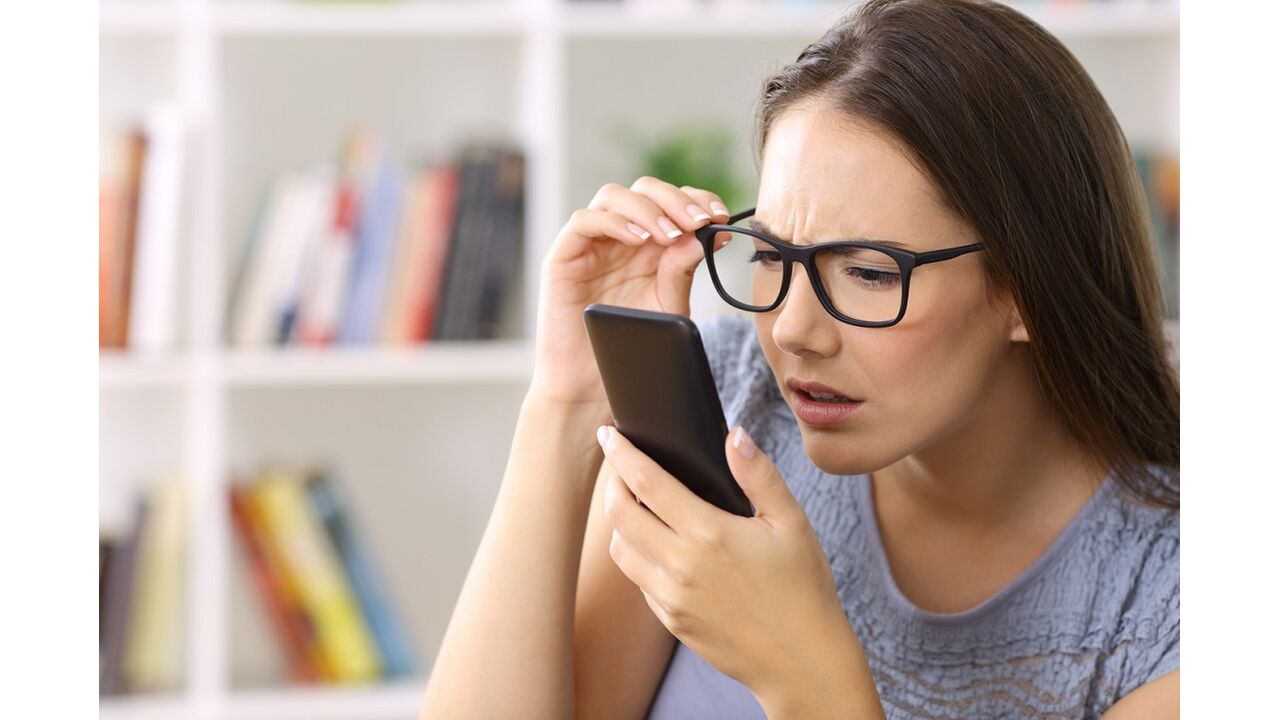 Illustratie voor: 9 redenen waarom jij nog steeds je ex checkt
