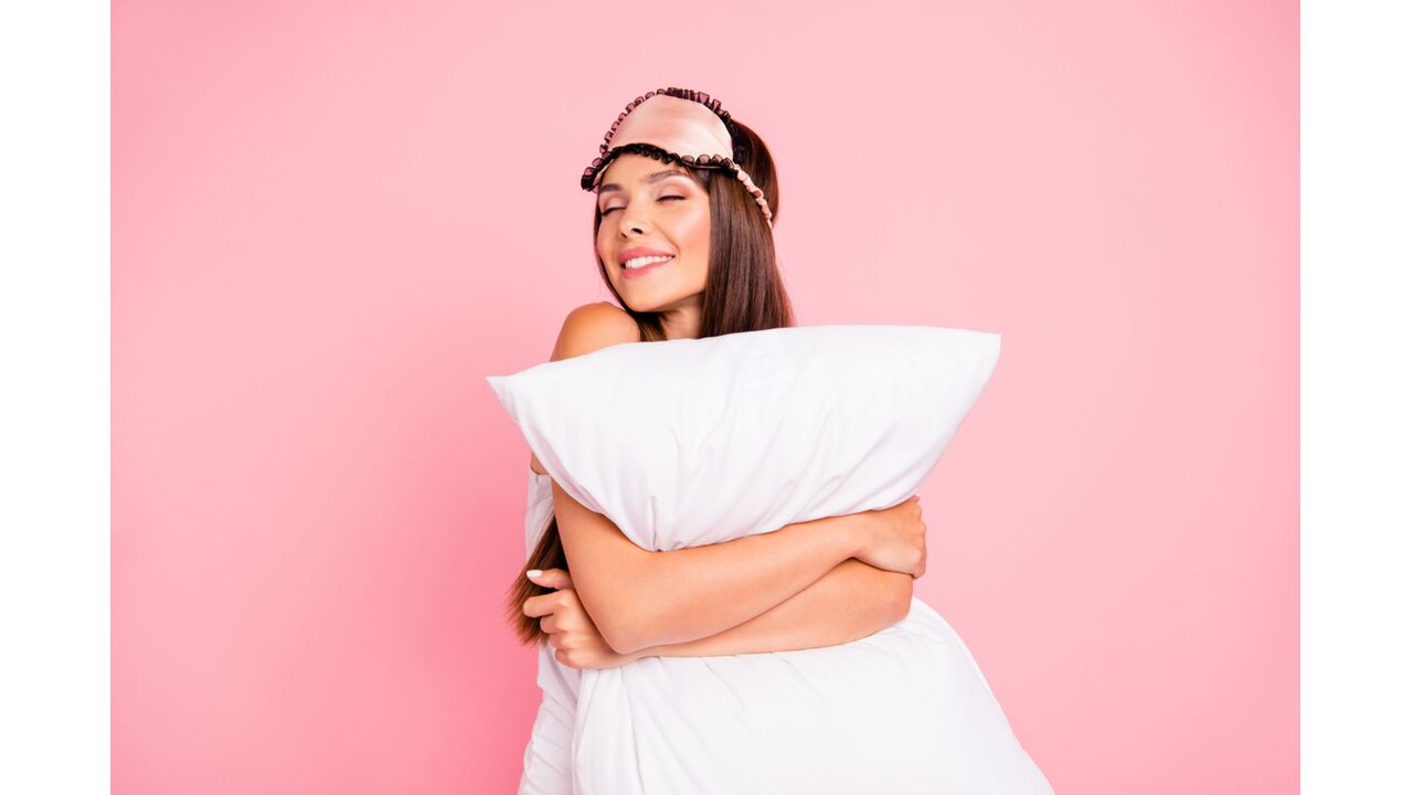 Illustratie voor: De trend die jij niet moet missen tijdens quarantaine: de pillow challenge