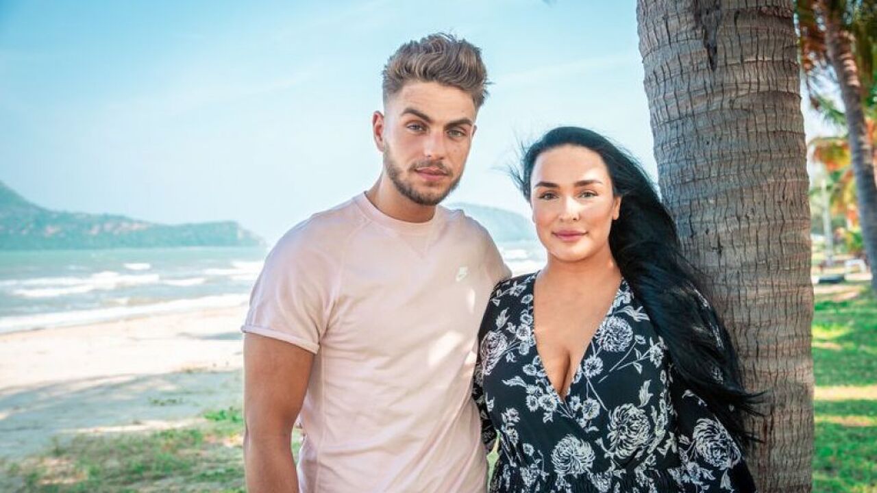 Illustratie voor: Temptation-Roshina doet een boekje open over Gianni en Melissa