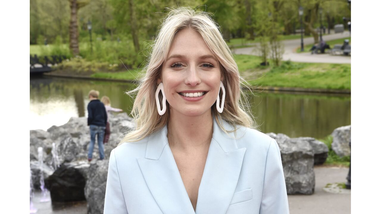 Illustratie voor: LINDA.meiden’s Yara Michels stopt als hoofdredactrice