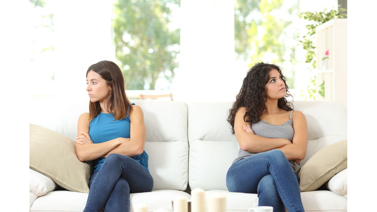 Illustratie voor: Waarom een breuk met je bestie erger is dan liefdesverdriet