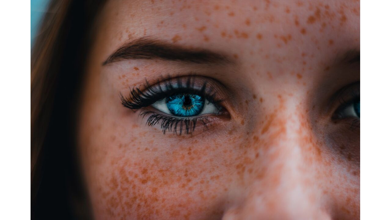 Illustratie voor: Met deze TikTok hack creëer jij een zomerse look