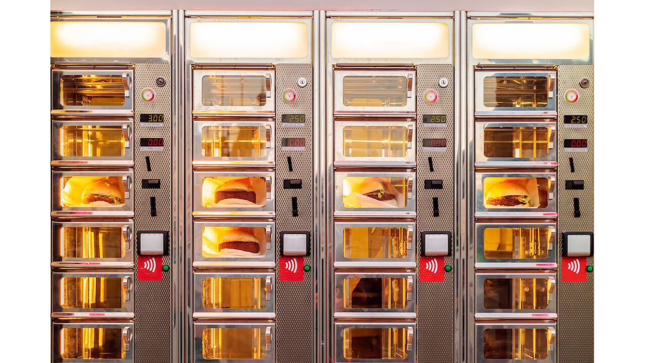 Illustratie voor: Frikandel lovers opgelet: er bestaan nu mini frikandelbroodjes